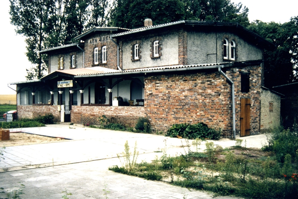 Empfangsgebäude Ausleben, 1995
