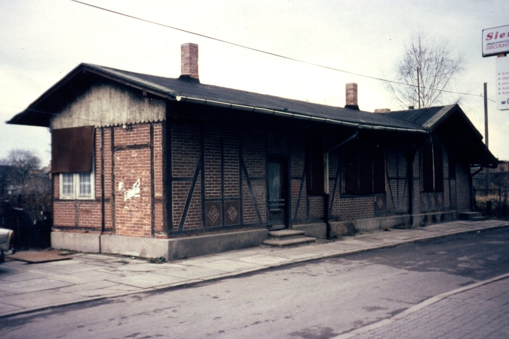 Empfangsgebäude Oschersleben, 1995