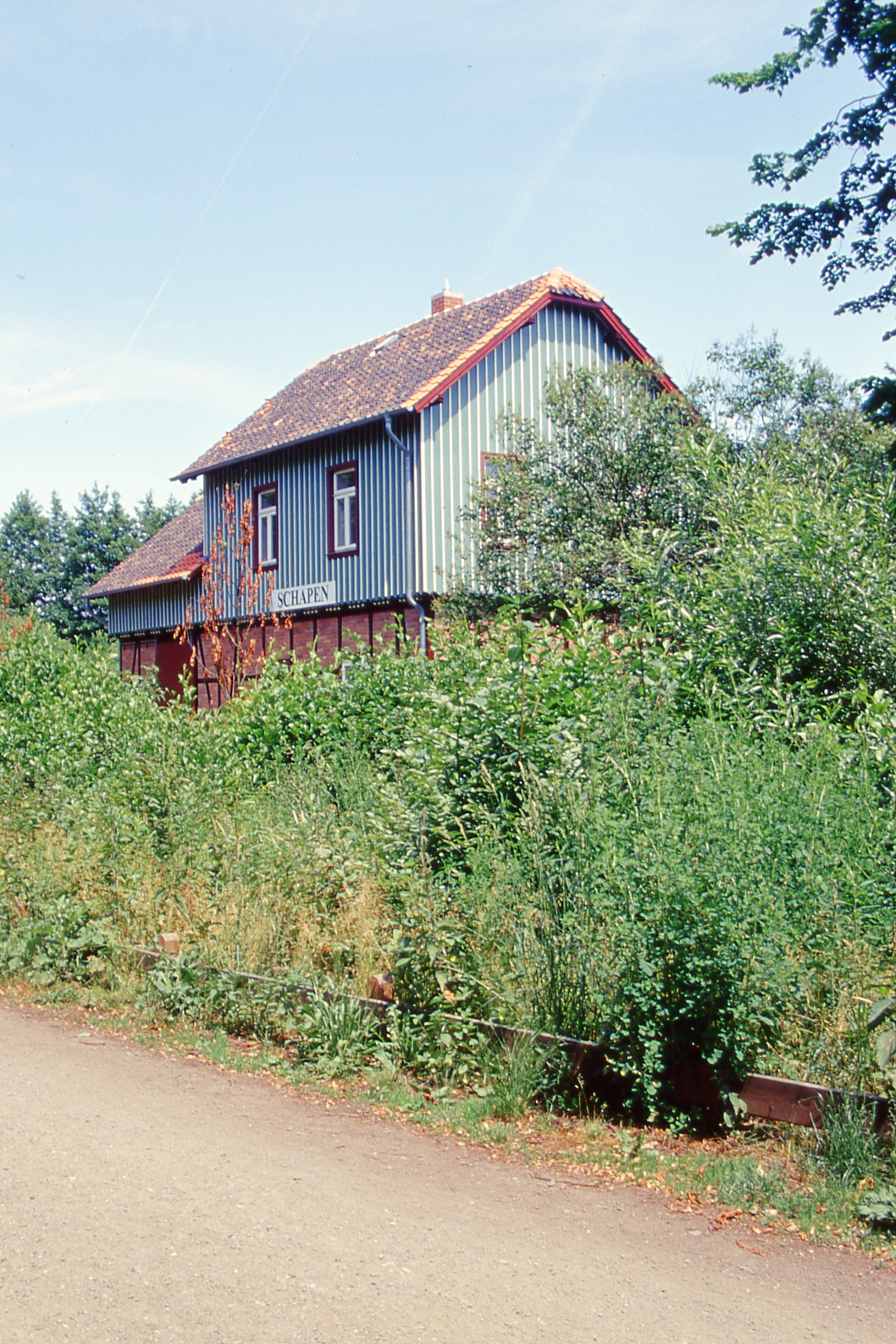 Empfangsgeb�ude Schapen, Gleisseite