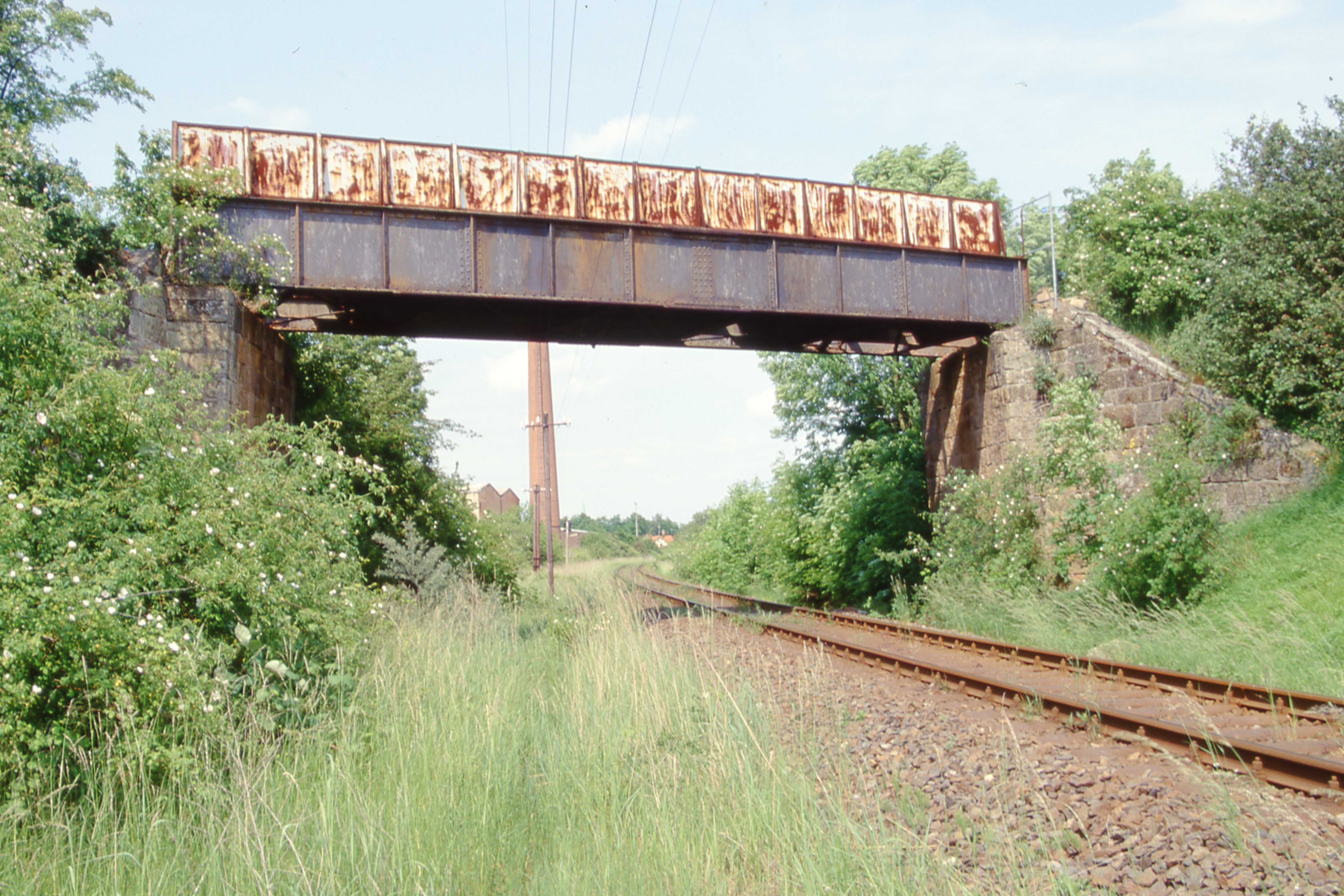 Die Br�cke der BSE �ber die Staatsbahnstrecke